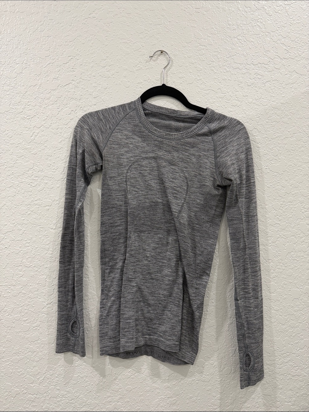 lululemon athletica Gray Seamless Long-Sleeve Performance Top - Women